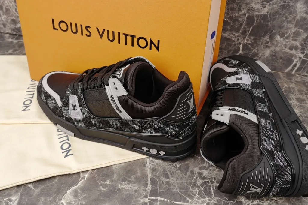 Louis Vuitton Shoe 